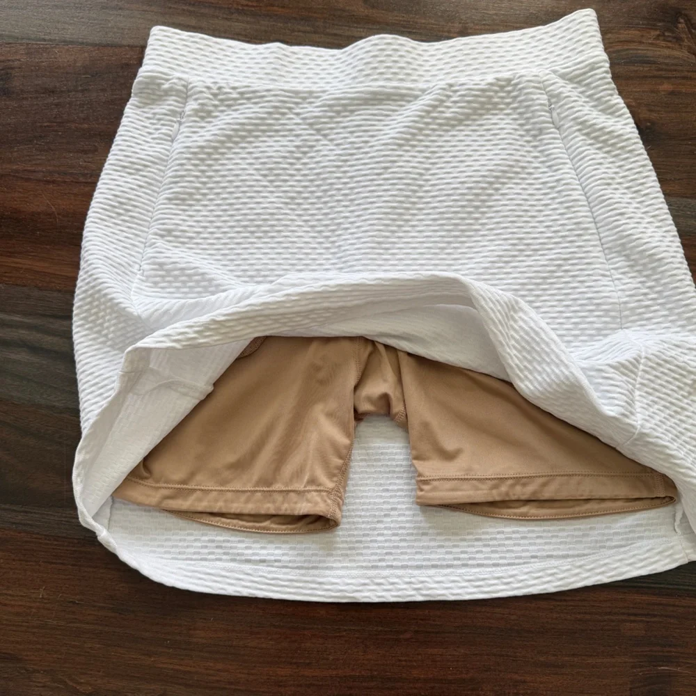 Elevation 18" Textured Skort by Tail Activewear. - Picture 4 of 7